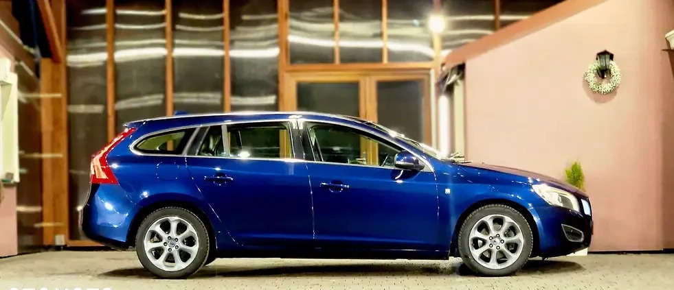 Volvo V60 cena 34999 przebieg: 220000, rok produkcji 2012 z Sokółka małe 562